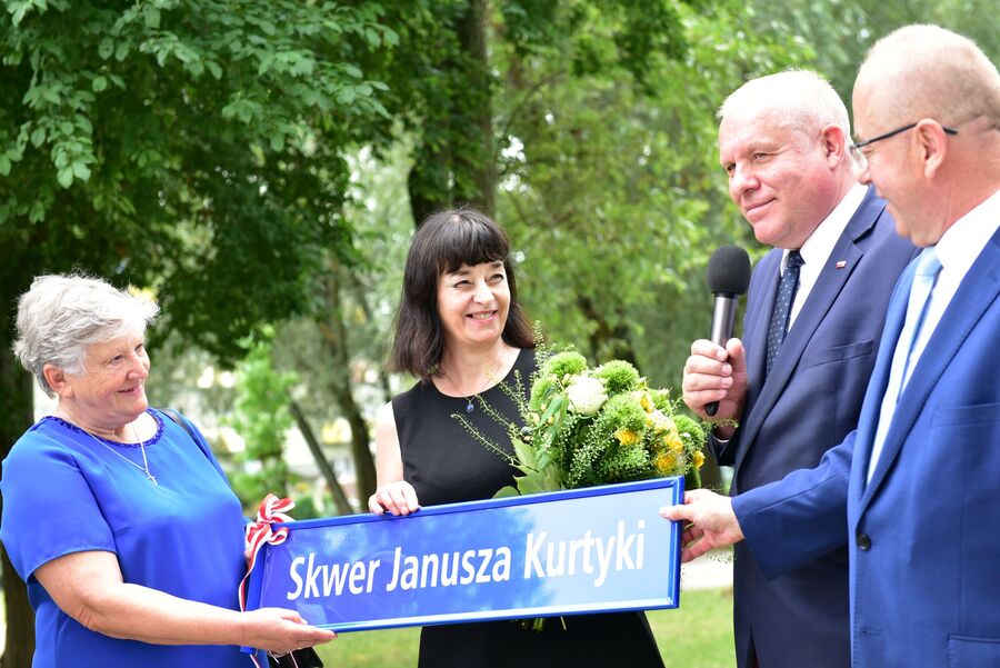 Skwer imienia prof. Janusza Kurtyki w Tarnowie. Fot. Żaneta Wierzgacz (IPN)
