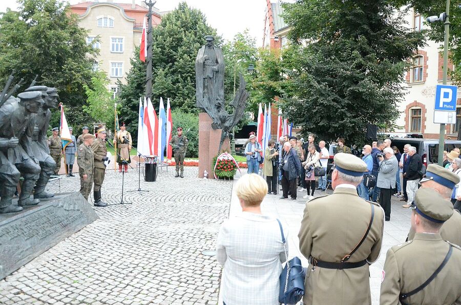 LVIII Marsz Szlakiem Pierwszej Kompanii Kadrowej. Uroczystości w Krakowie. Fot. Janusz Ślęzak (IPN)