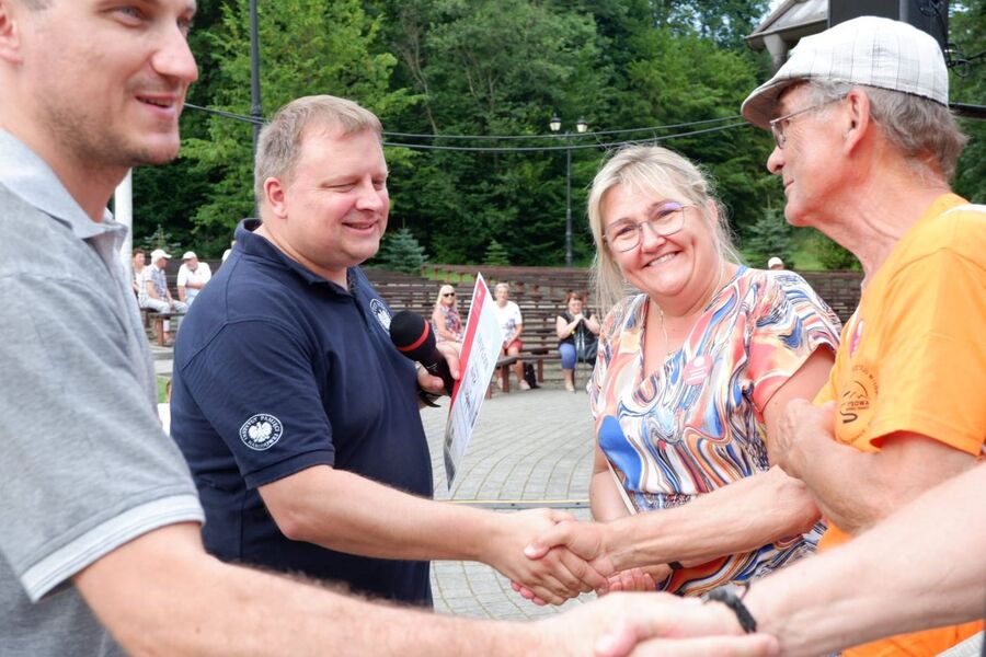 Wysowa Zdrój. Bieg Pustelnika i gra terenowa IPN