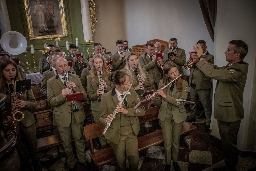 Odsłonięcie pomnika w 65. rocznicę „trzebuńskiej wojny o krzyże”. Fot. Mariusz Węgrzyn