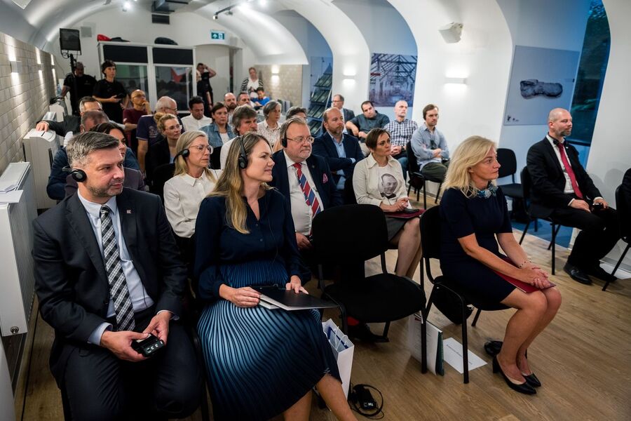 Prezentacja albumu o rtm. Pileckim w Budapeszcie. Fot. NEB