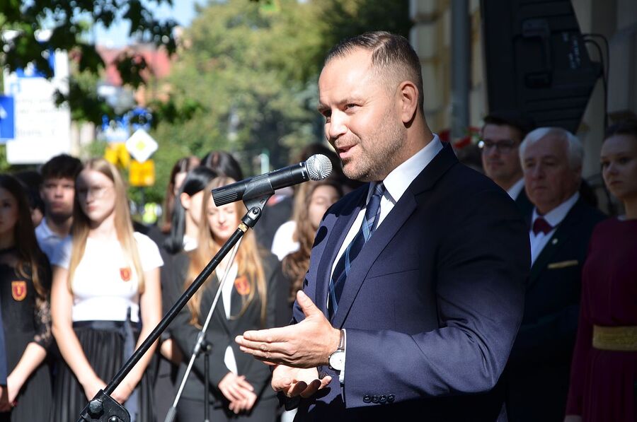 W Nowym Sączu odsłonięto tablicę upamiętniającą ppłk. Mariana Chodackiego. Fot. Janusz Ślęzak (IPN)