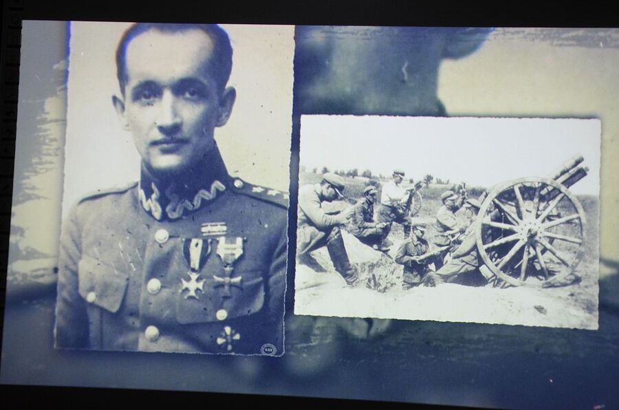 W Nowym Sączu odsłonięto tablicę upamiętniającą ppłk. Mariana Chodackiego. Fot. Janusz Ślęzak (IPN)