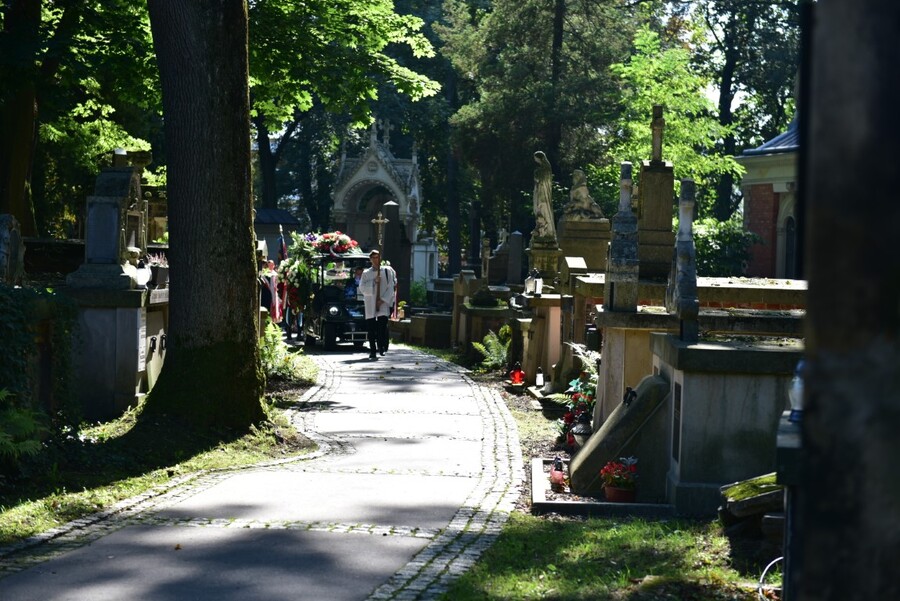 Kraków. Powtórny pochówek prof. Aleksandra Brücknera. Fot. Żaneta Wierzgacz (IPN)