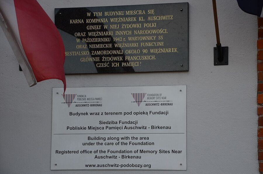 Uroczystość upamiętniająca więźniarki podobozu KL Auschwitz Bor/Budy. Fot. Janusz Ślęzak (IPN)