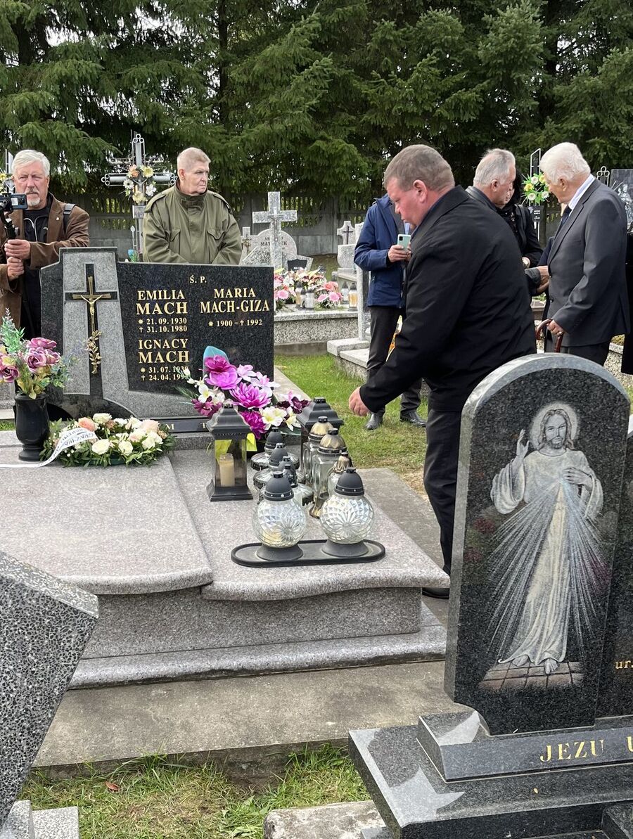 Pogrzeb Macieja Macha. Fot. IPN