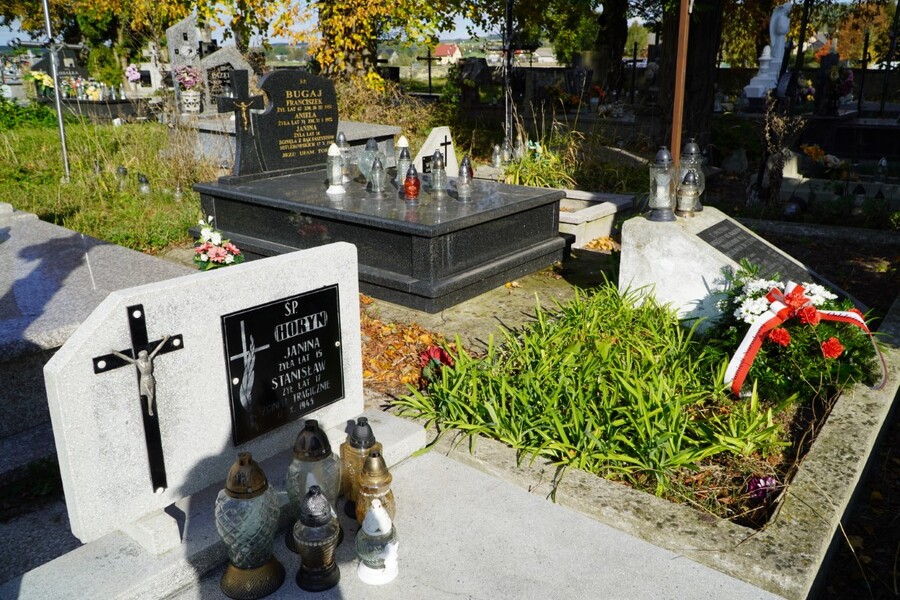 Zbrodnie żandarmerii niemieckiej w Maciejowie. Fot. Żaneta Wierzgacz (IPN)