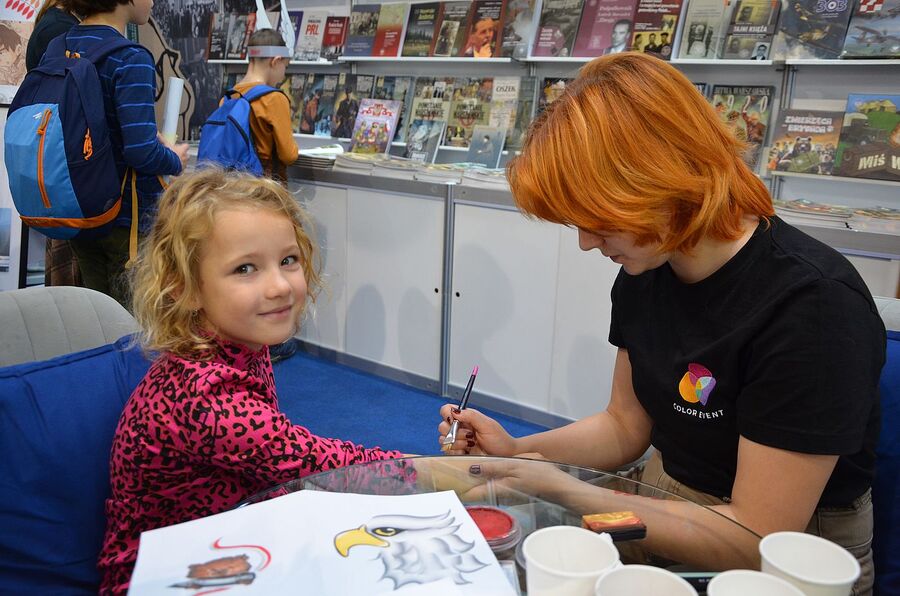 Wydawnictwo IPN na 26. Międzynarodowych Targach Książki w Krakowie. Fot. Janusz Ślęzak (IPN)