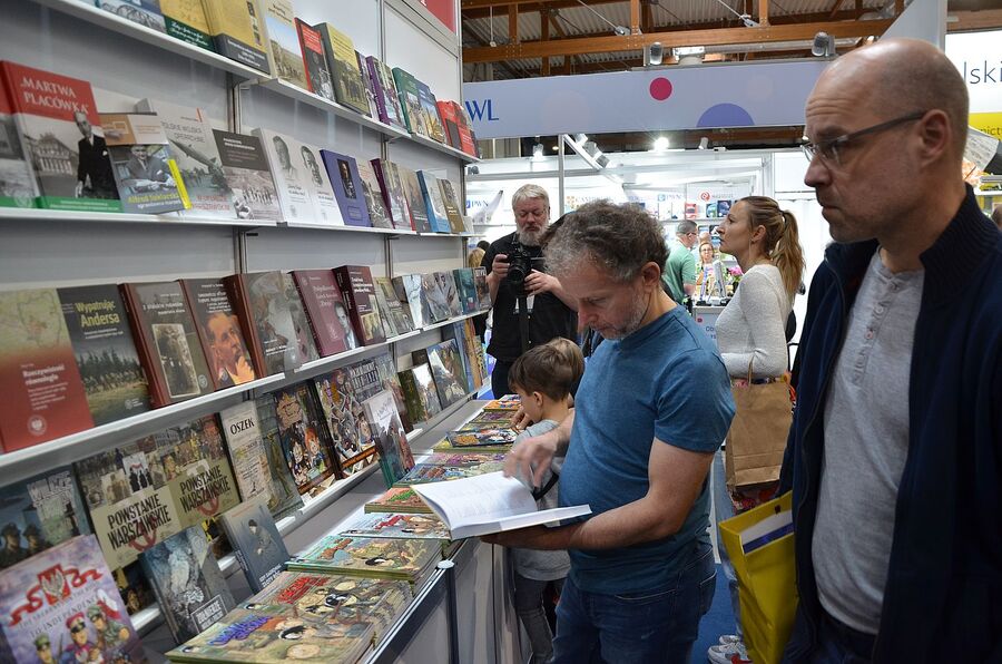 Wydawnictwo IPN na 26. Międzynarodowych Targach Książki w Krakowie. Fot. Janusz Ślęzak (IPN)