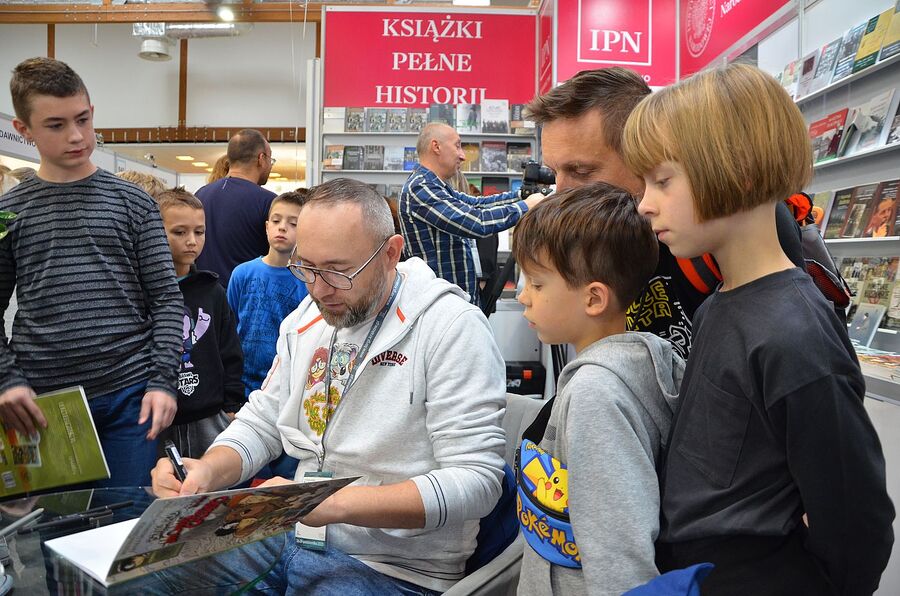 Wydawnictwo IPN na 26. Międzynarodowych Targach Książki w Krakowie. Fot. Janusz Ślęzak (IPN)