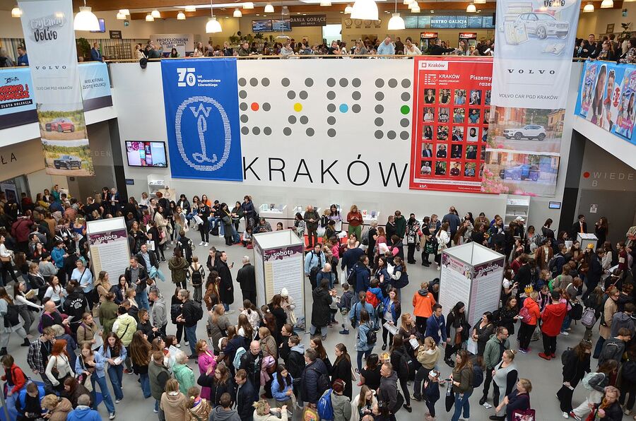 Wydawnictwo IPN na 26. Międzynarodowych Targach Książki w Krakowie. Fot. Janusz Ślęzak (IPN)