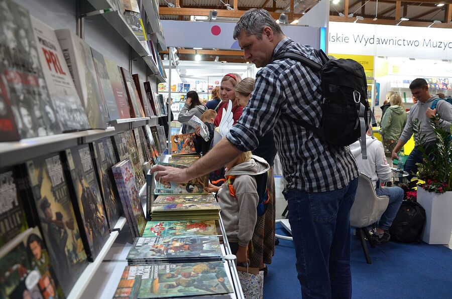 Wydawnictwo IPN na 26. Międzynarodowych Targach Książki w Krakowie. Fot. Janusz Ślęzak (IPN)