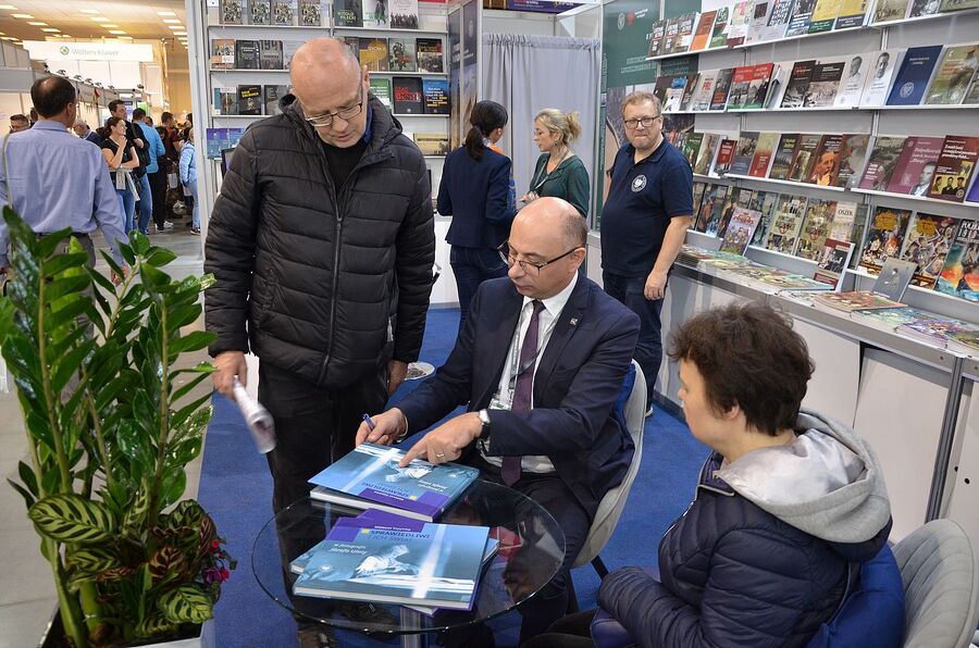Wydawnictwo IPN na 26. Międzynarodowych Targach Książki w Krakowie. Fot. Janusz Ślęzak (IPN)
