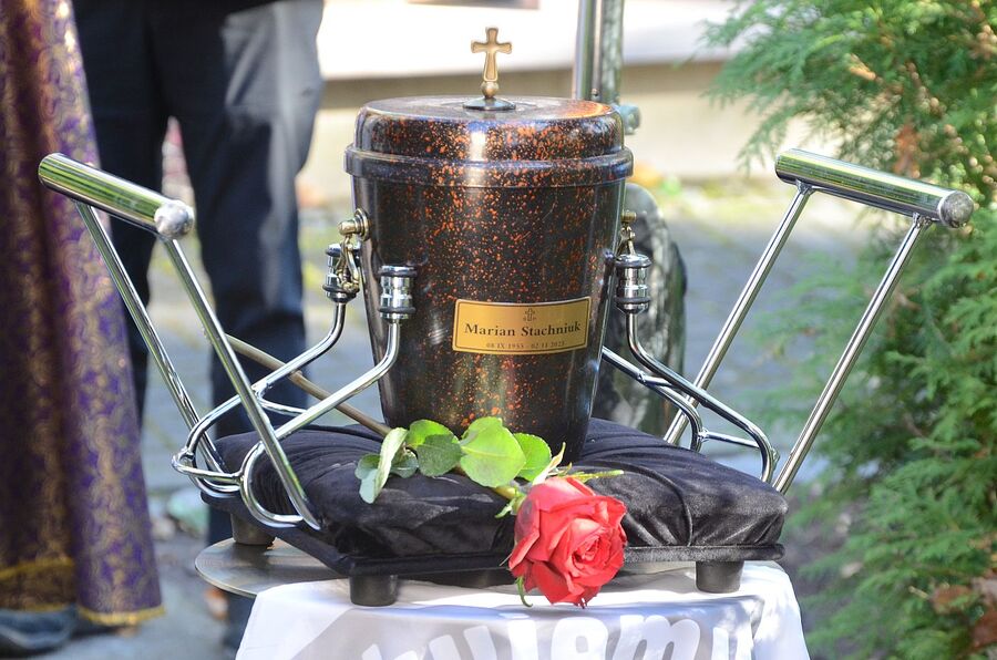 Pogrzeb Mariana Stachniuka, działacza opozycji. Fot. Janusz Ślęzak (IPN)