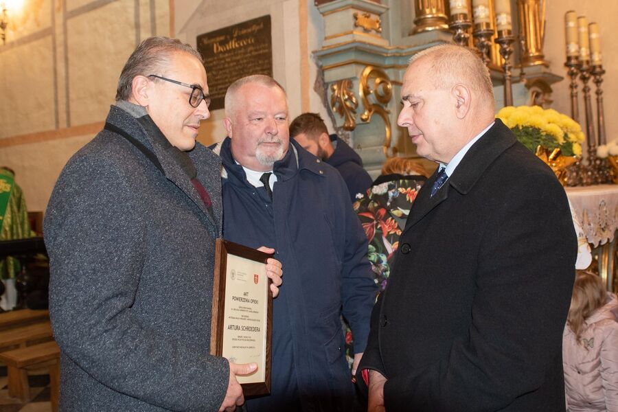 W Luborzycy poświęcono nowy nagrobek Artura Schroedera. Fot. Sławomir Mikiewicz