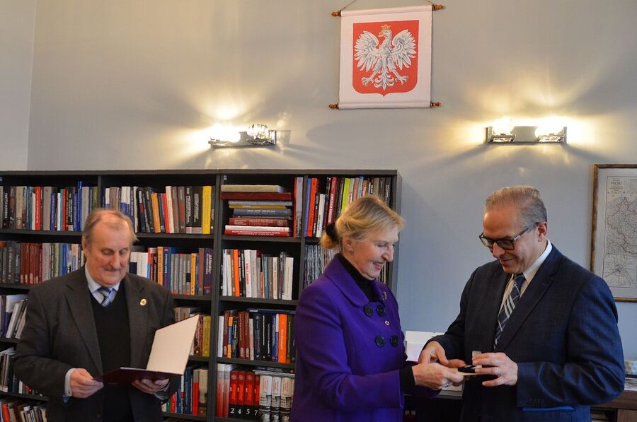 Wręczenie Krzyży WiN-u. Fot. Janusz Ślęzak (IPN)