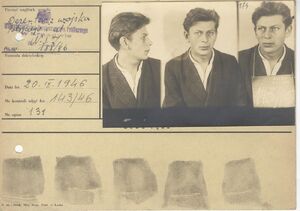 Marian Misiak, karta z tzw. fotografią sygnalityczną oraz odciskami palców, wykonana przez funkcjonariuszy UB 20 września 1946 r. Na twarzy Misiaka widać ślady pobicia. Fot. ze zbiorów IPN
