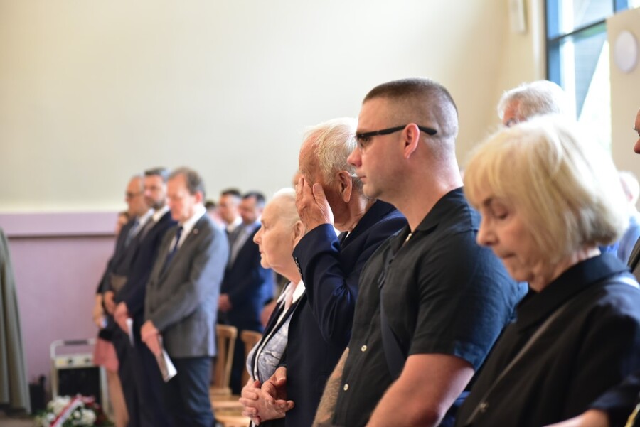 Uroczystości pogrzebowe Ludwika Kawika „Czujnego”. Fot. Żaneta Wierzgacz (IPN)