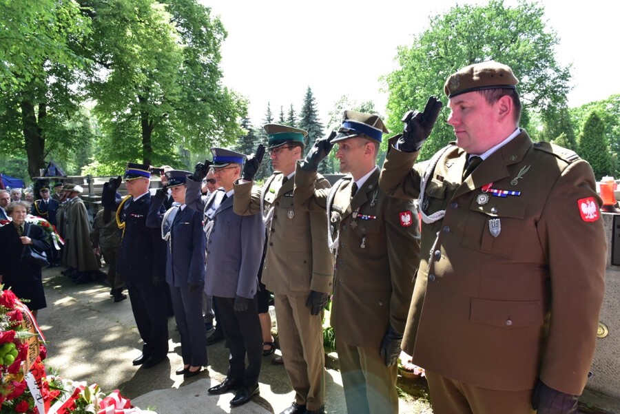 Uroczystości pogrzebowe Ludwika Kawika „Czujnego”. Fot. Żaneta Wierzgacz (IPN)
