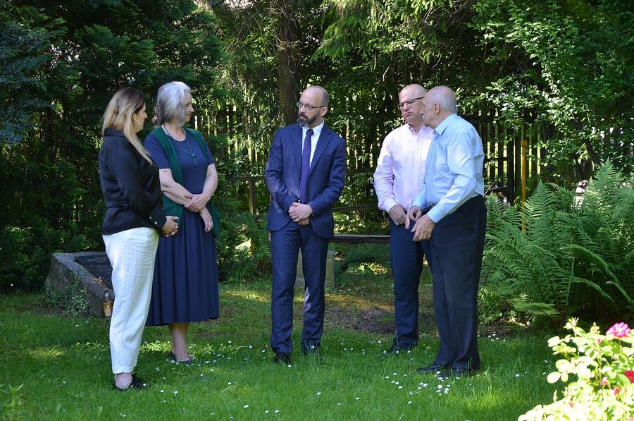 76. rocznica śmierci rtm. Pileckiego. Dworek Koryznówka, Nowy Wiśnicz. Fot. Janusz Ślęzak (IPN)