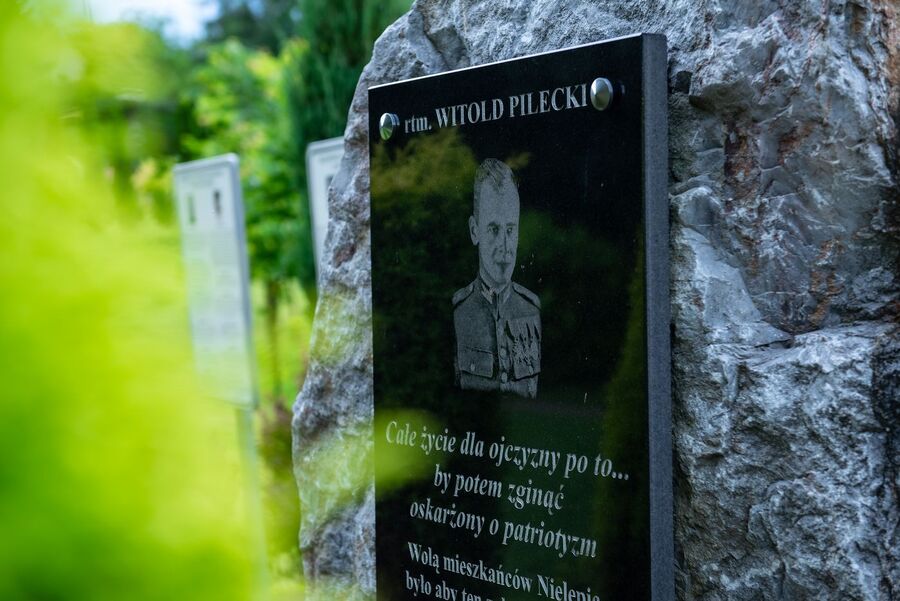 76. rocznica śmierci rtm. Pileckiego. Park w Nielepicach. Fot. Agnieszka Masłowska (IPN)