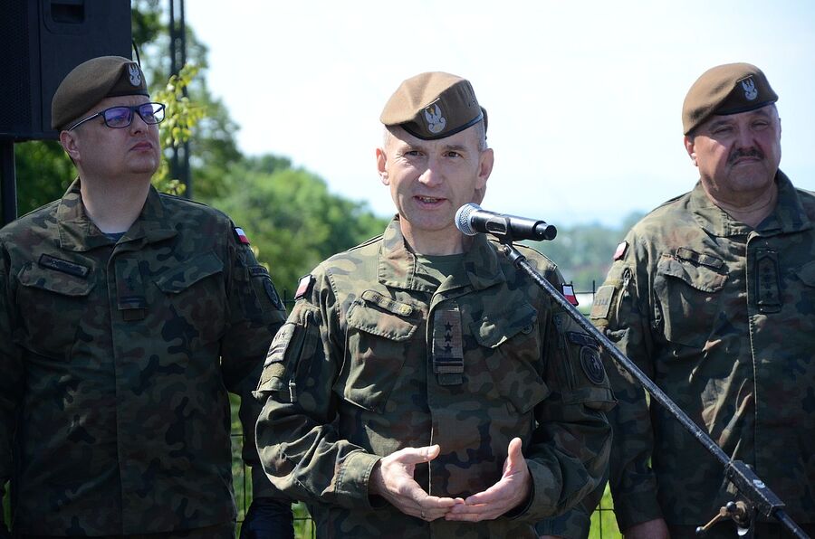 W Wierzbnie złożono hołd gen. Okulickiemu i cichociemnym. Fot. Janusz Ślęzak (IPN)