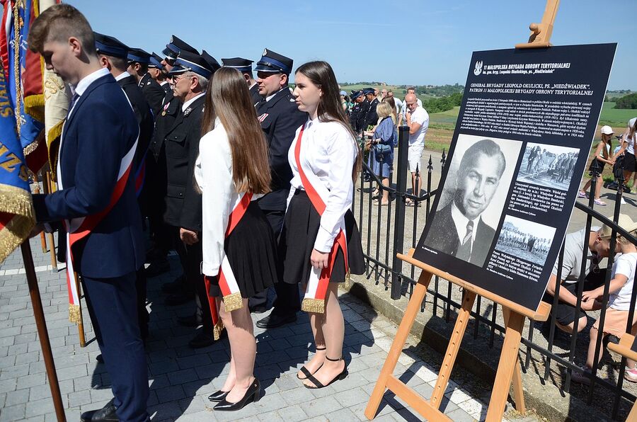W Wierzbnie złożono hołd gen. Okulickiemu i cichociemnym. Fot. Janusz Ślęzak (IPN)